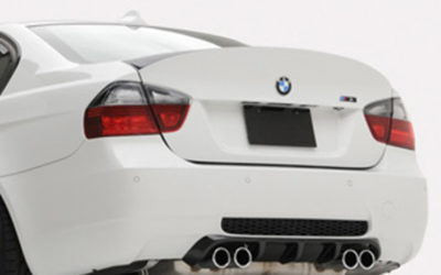 BMW E90 4DR CSL STYLE BOOTLID FIBREGLASS (06-08)